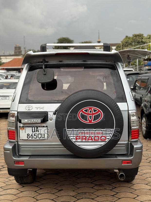 Toyota Land Cruiser Prado 3.0 D-4D 5dr 2001 Silver