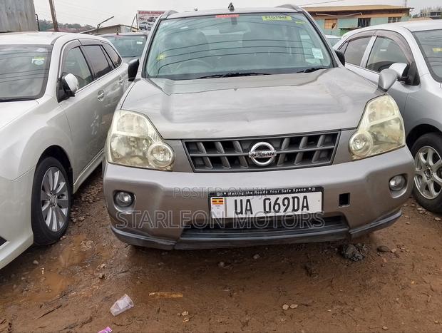 Nissan X-Trail 2011 Silver