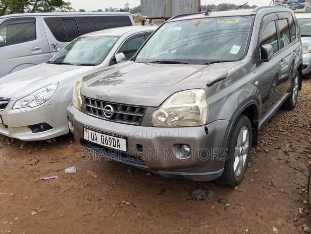 Nissan X-Trail 2011 Silver