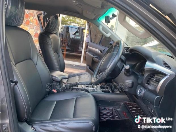 Toyota Hilux Revo Double Cab Deisel 2.8 AWD 2018 Gray