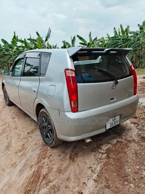 Toyota Opa 1.8 AWD 2000 Silver