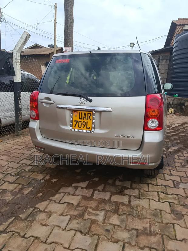 Toyota Raum 1.5 FWD 2003 Silver