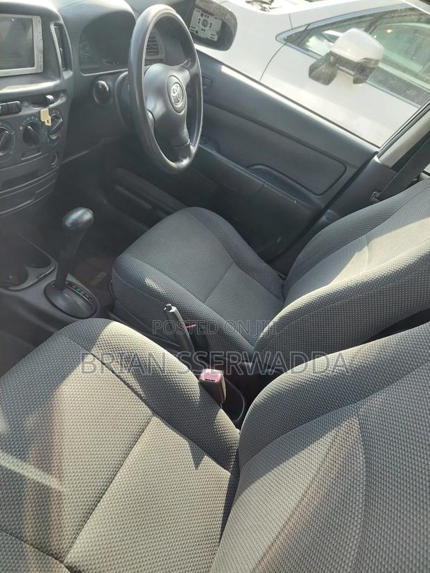 Toyota Succeed 2012 Silver