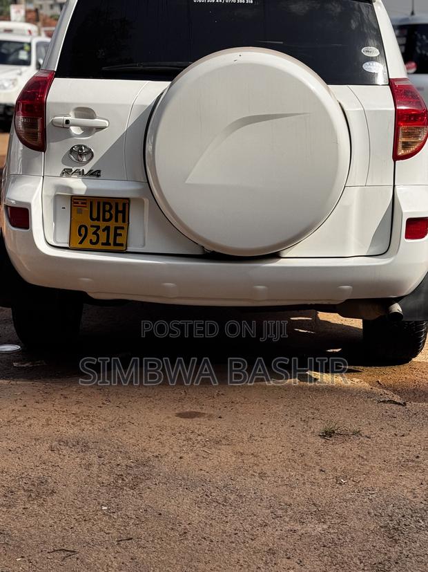 Toyota RAV4 2007 White
