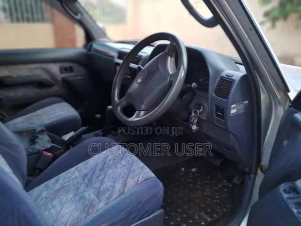 Toyota Land Cruiser Prado 2000 Silver