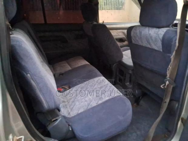 Toyota Land Cruiser Prado 2000 Silver