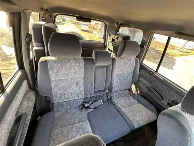 Toyota Land Cruiser Prado 2000 Silver