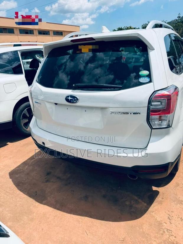 Subaru Forester 2016 Off white