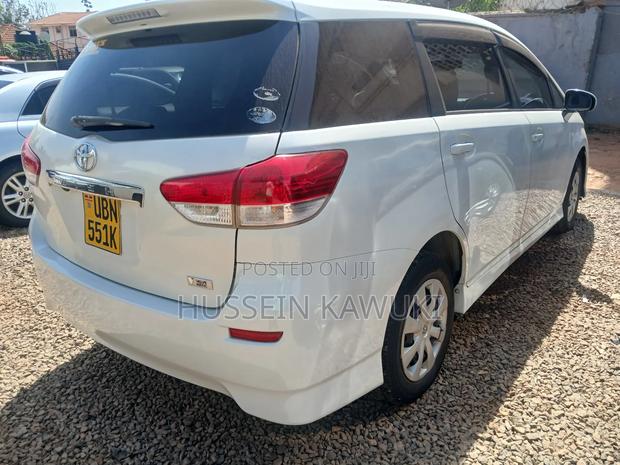 Toyota Wish 2010 White