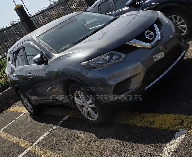 Nissan X-Trail 2.0 Petrol AWD 2016 Gray