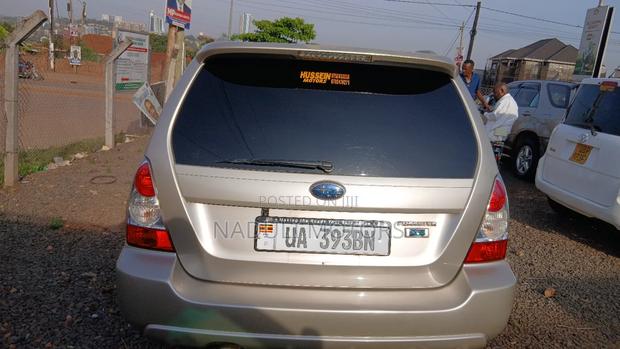 Subaru Forester 2.0 X Trend 2007 Gold
