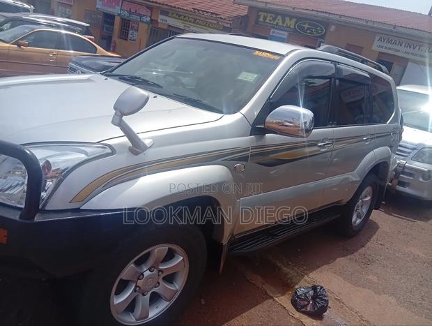 Toyota Land Cruiser Prado 3.0 D-4D 5dr 2006 Silver