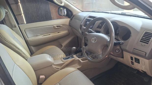Toyota Hilux 2.7 VVT-i 4X4 SRX 2009 Silver