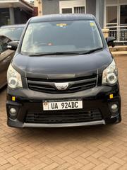 Toyota Noah 2.0 143hp AWD (8 Seater) 2011 Black for sale