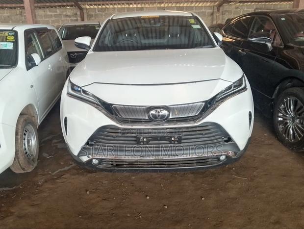 Toyota Harrier 2.0 2020 White