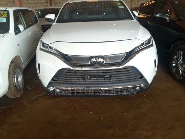 Toyota Harrier 2.0 2020 White