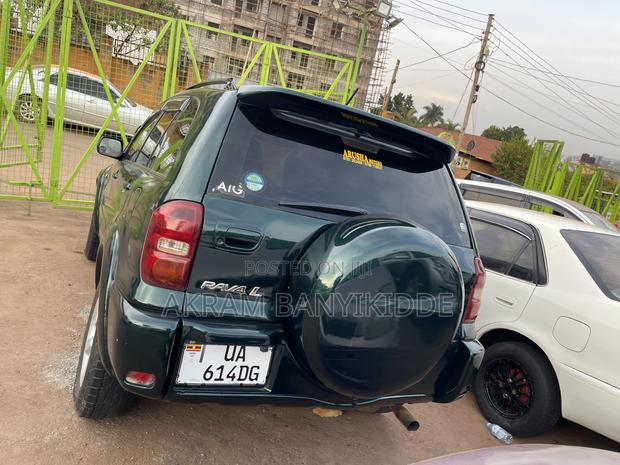 Toyota RAV4 Automatic 2003 Green