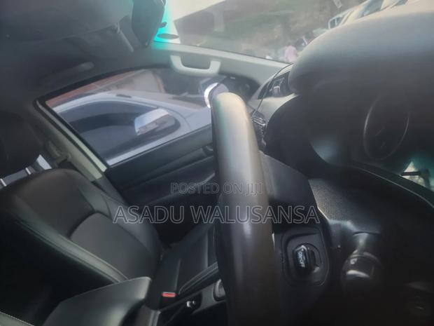 Toyota Hilux 2017 White