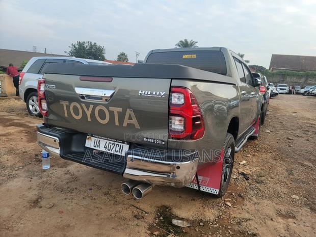 Toyota Hilux 2017 Green