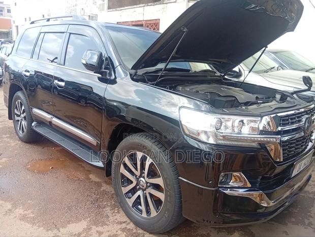 Toyota Land Cruiser 4.0 V6 GX-R 2012 Black