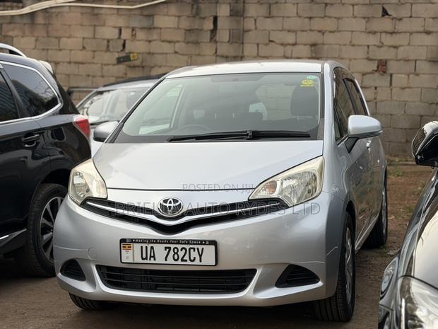 Toyota Ractis 2013 Silver