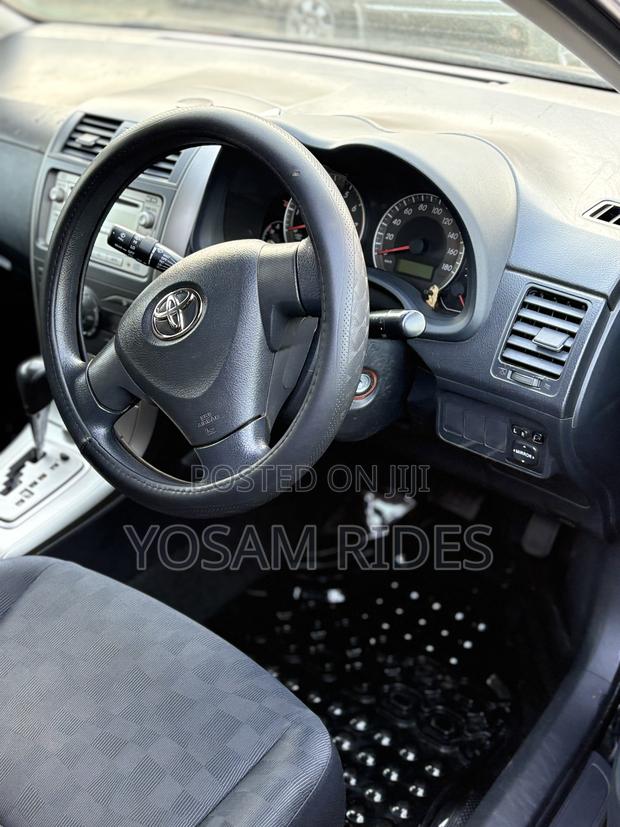 Toyota Corolla Fielder 1.5 Petrol FWD 2010 Black