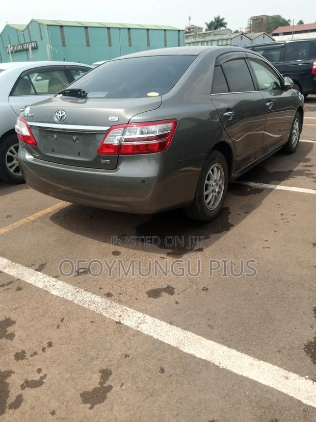 Toyota Premio 2012 Brown