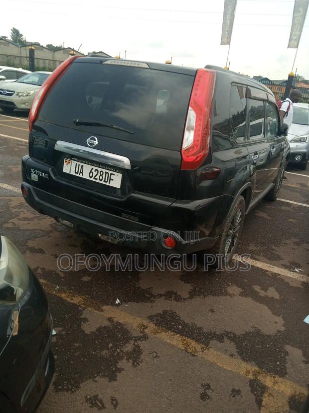 Nissan X-Trail 2011 Black