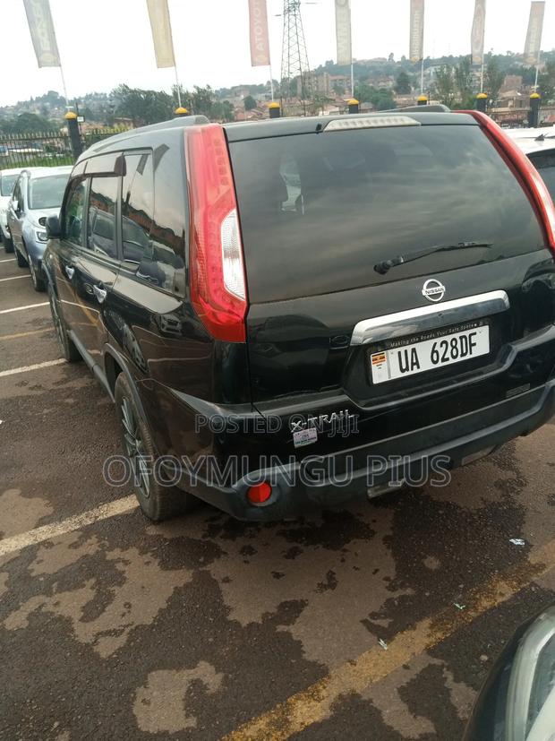 Nissan X-Trail 2011 Black