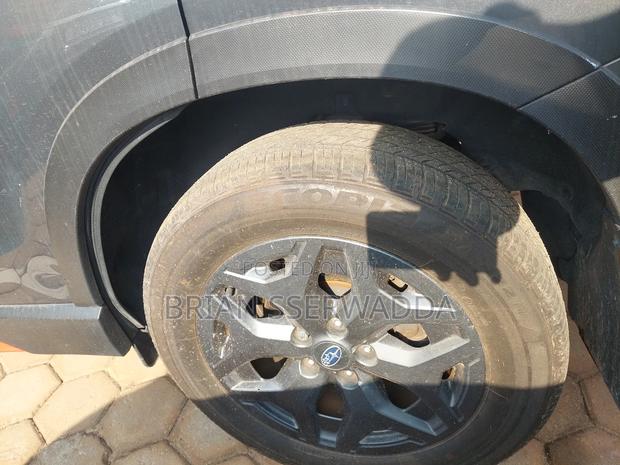 Subaru Forester 2019 Gray