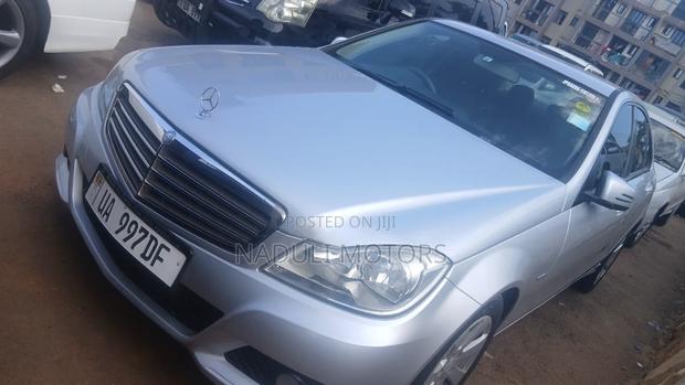 Mercedes-Benz C200 2011 Silver