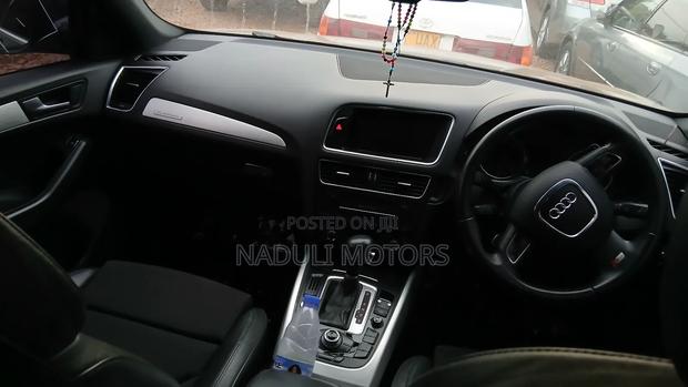 Audi Q5 2010 Black