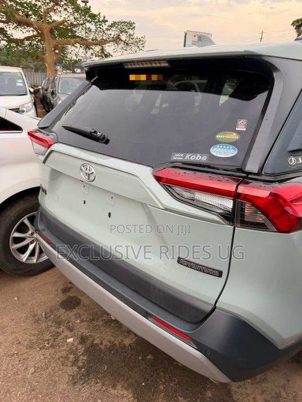 Toyota RAV4 2020 Silver