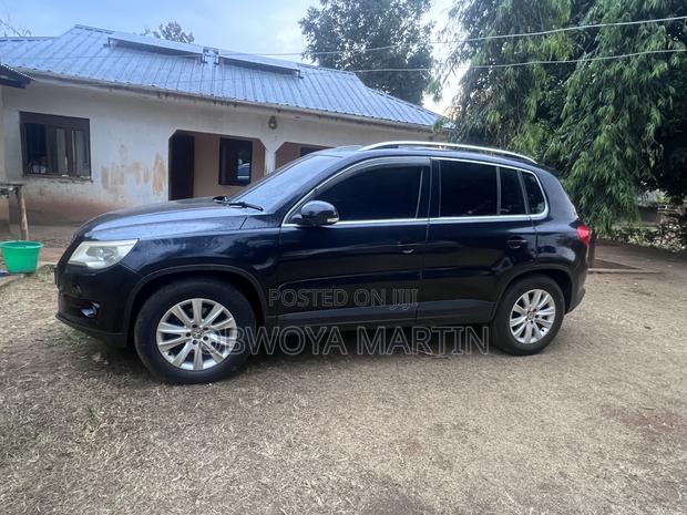 Volkswagen Tiguan S 4Motion 2010 Black