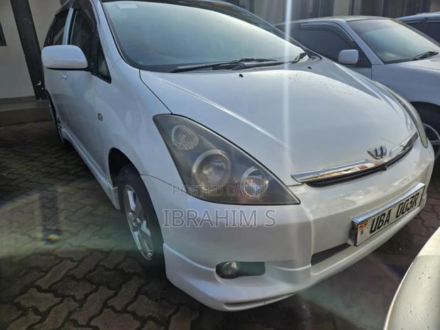 Toyota Wish 2009 White