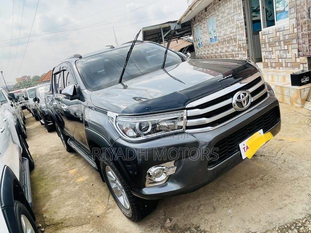 Toyota Hilux Revo Single Cab Deisel 2.8 AWD 2017 Gray