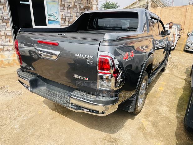 Toyota Hilux Revo Single Cab Deisel 2.8 AWD 2017 Gray
