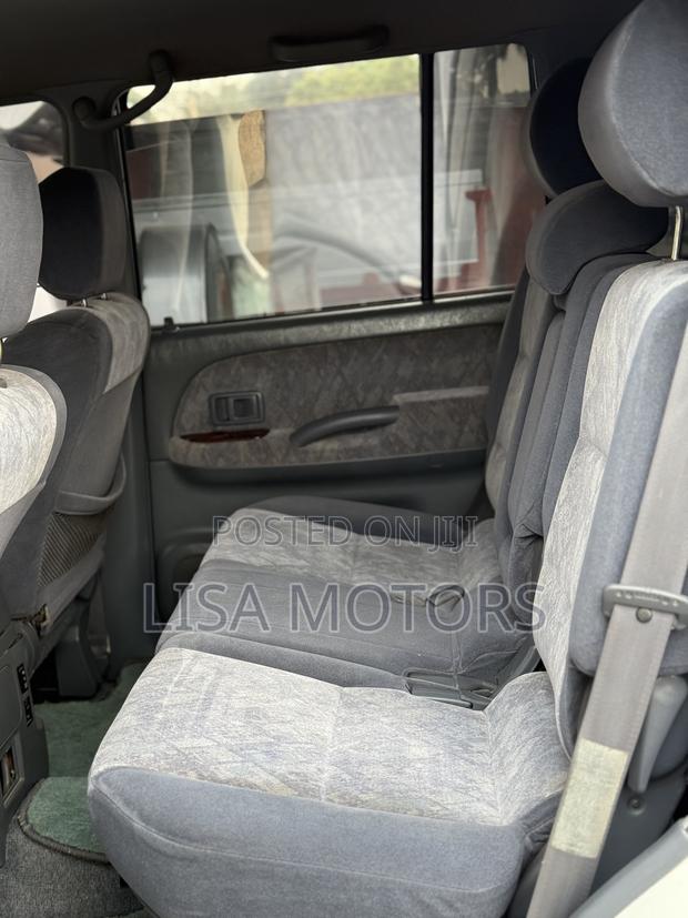 Toyota Land Cruiser Prado 2.7 5dr 2002 White