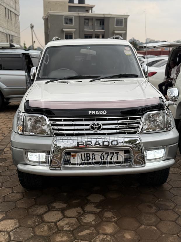 Toyota Land Cruiser Prado 2.7 5dr 2002 White