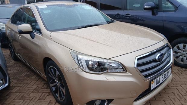 Subaru Legacy 2017 Gold