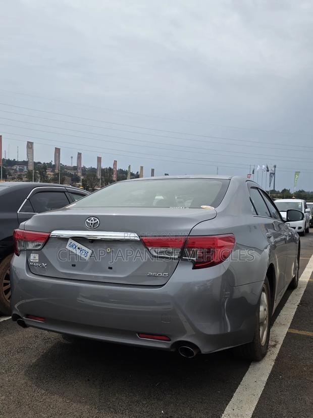Toyota Mark X 2.5 RWD 2014 Gray