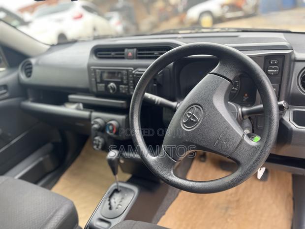 Toyota Probox 2016 Silver