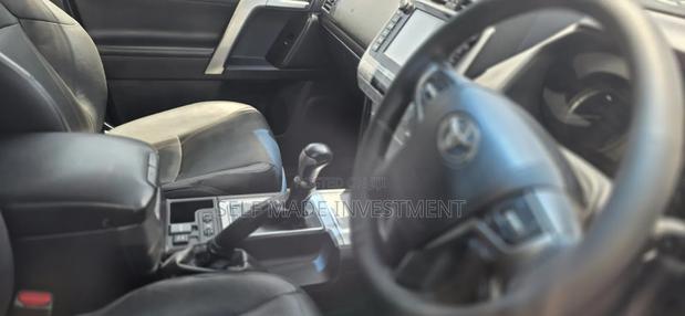 Toyota Land Cruiser Prado 2018 Silver