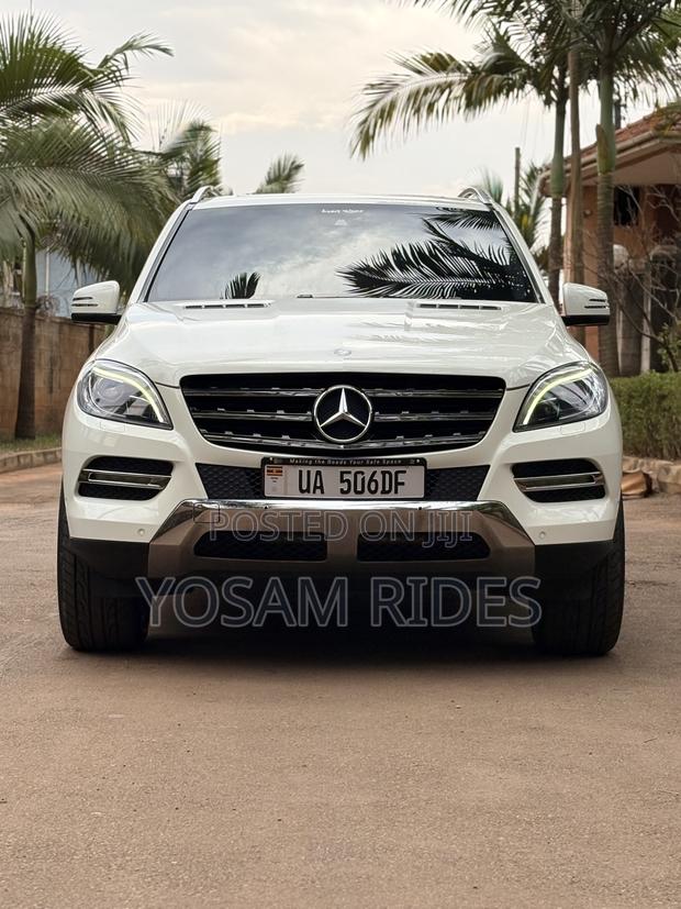 Mercedes-Benz M Class ML350 4dr SUV (3.5L 6cyl 7A) 2014 White