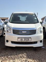 Toyota Noah 2.0 143hp FWD (8 Seater) 2012 White for sale