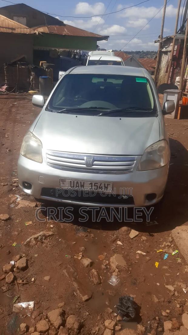 Toyota Raum 1.5 FWD 2004 Gold