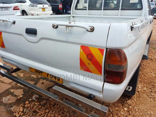 Mitsubishi L200 2003 White