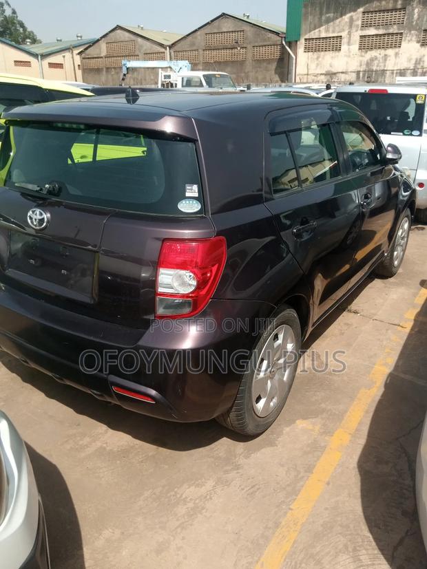 Toyota IST 2014 Maroon