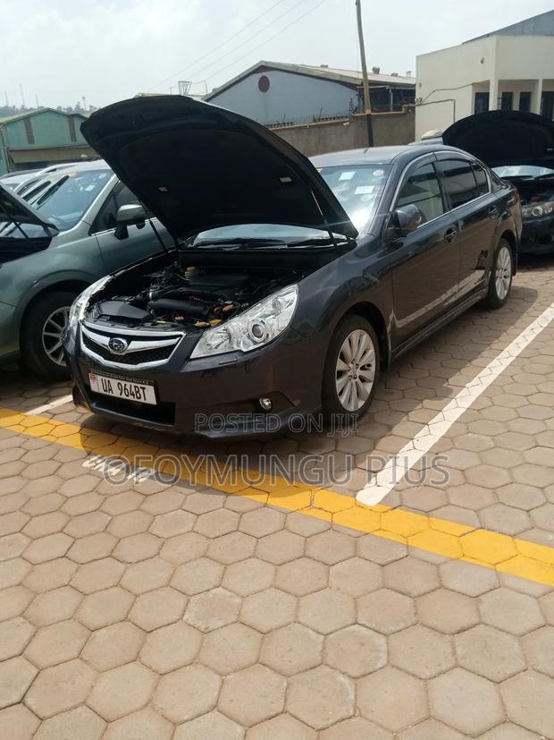 Subaru Legacy 2010 Black