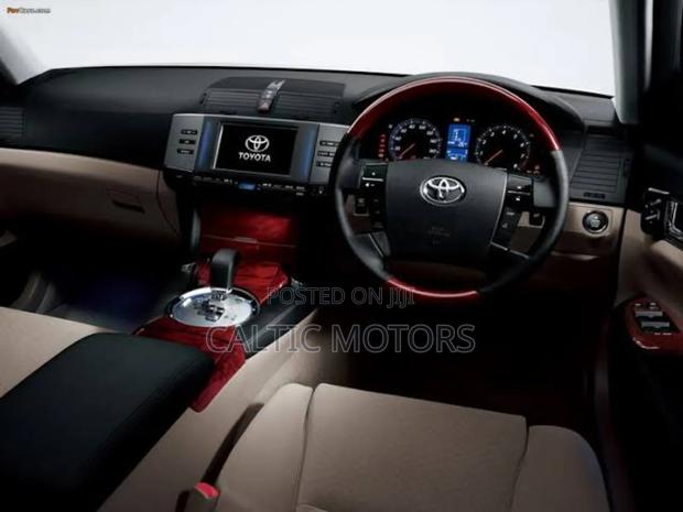 Toyota Mark X 2.5 AWD 2005 Silver